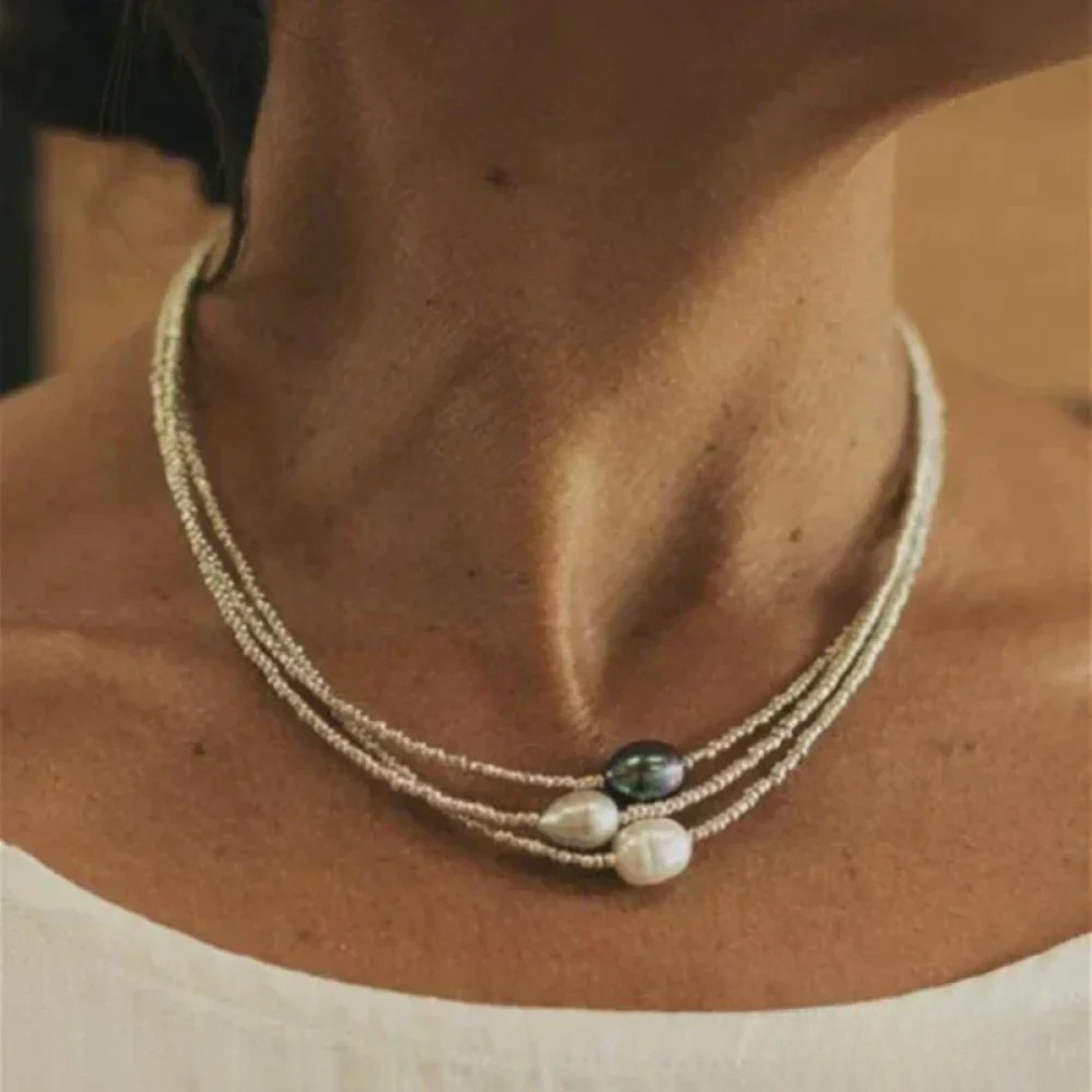 Collar de perlas de inspiración antigua