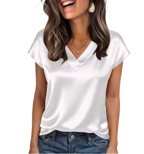 Blusa de Satén Lucia – Cuello en V Elegante y Manga Corta